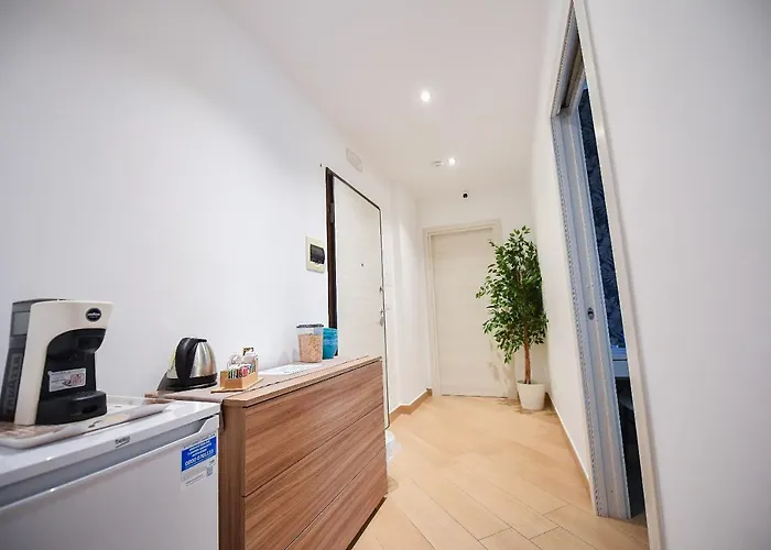 Karol Airport Pensionat 4*