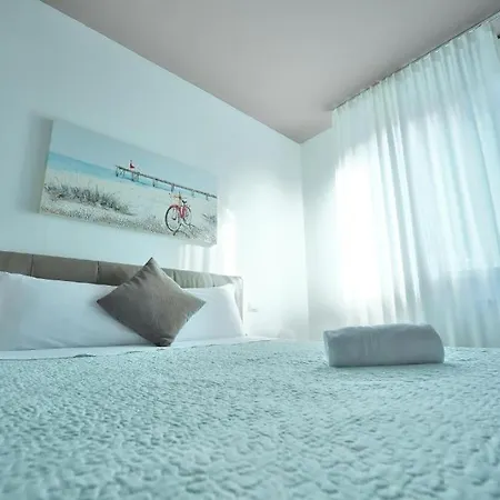 Guest house Karol Airport