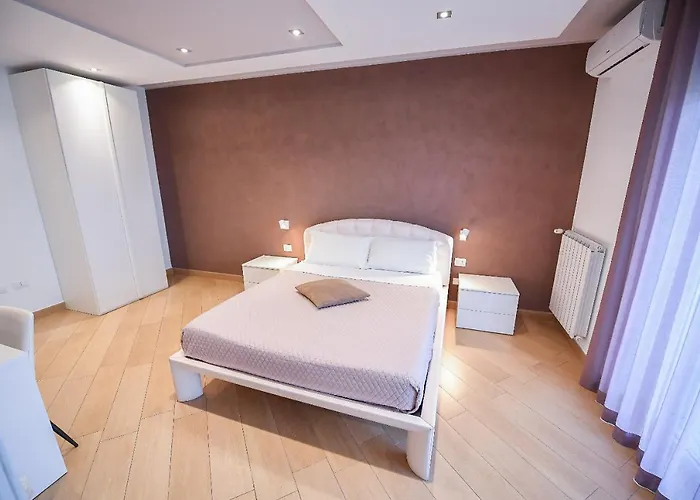 Gasthuis Karol Airport