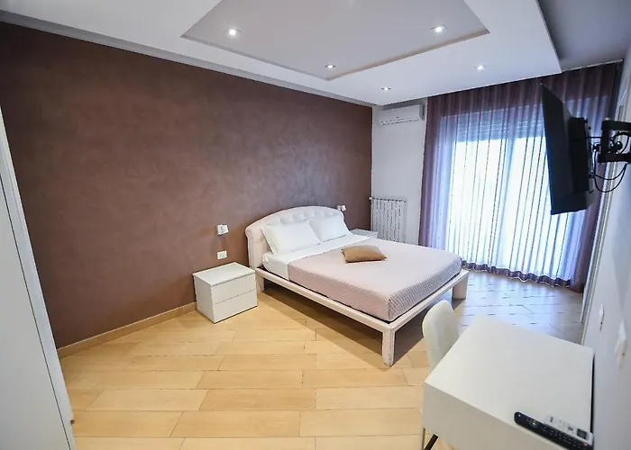 Karol Airport Guest house 4*