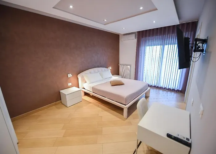 Karol Airport Guest house