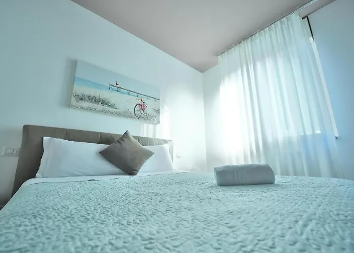 Gasthuis Karol Airport