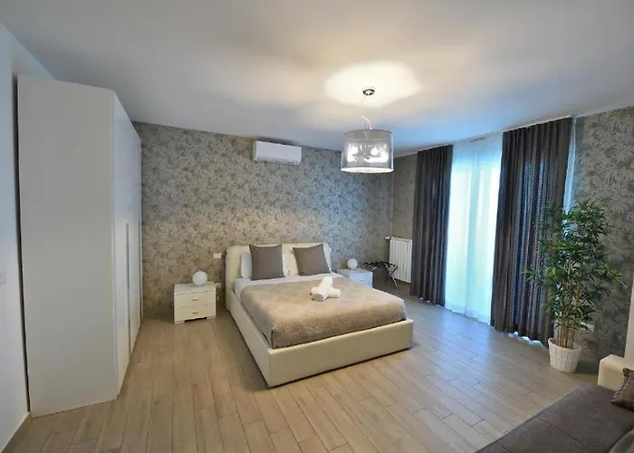 Karol Airport Gasthuis 4*