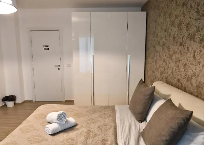 Karol Airport Gasthuis 4*